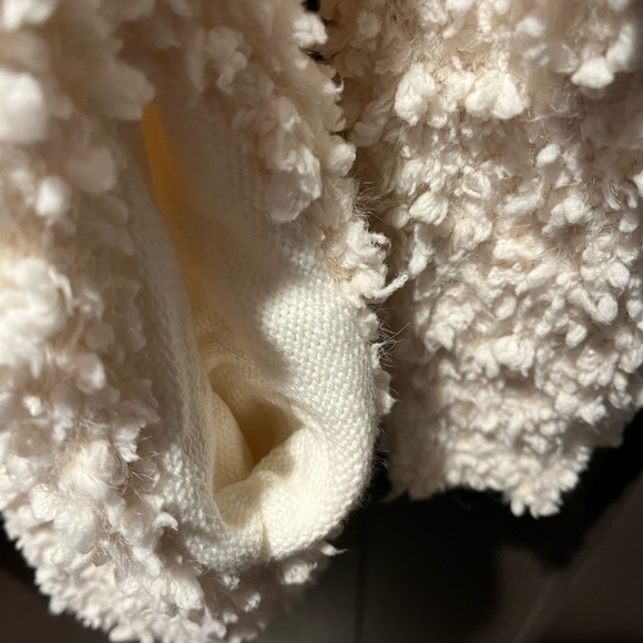Listicle LARGE Cream Sherpa Cardigan $25 - Picture 4 of 7